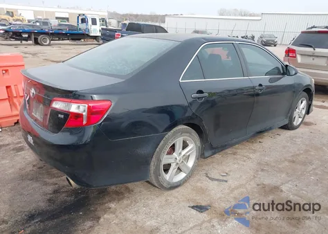 2013 Toyota Camry Se z USA, uszkodzony, nr VIN 4T1BF1FK1DU284254